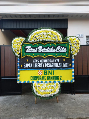 Papan Bunga Duka di Batu Gadang